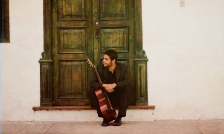 ‘El Tiquete’ por Bernardo Parra: Cantando historias de vida