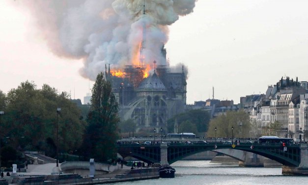 El infierno se apoderó de la Catedral de Notre Dame
