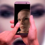 Así sería el ser humano en el futuro afectado por la tecnología móvil