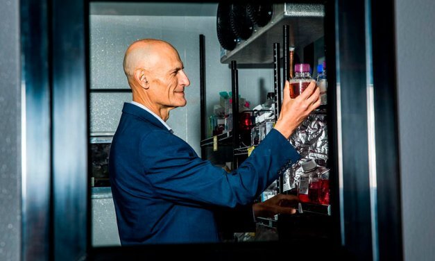 Un científico cree que ha creado la fuente de la juventud, extendiendo la vida de 30 a 50 años